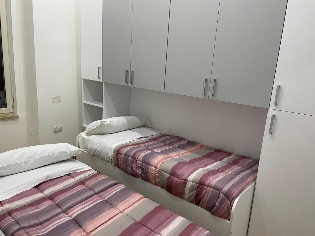 דירות נאפולי Casa Emilia 2 מראה חיצוני תמונה